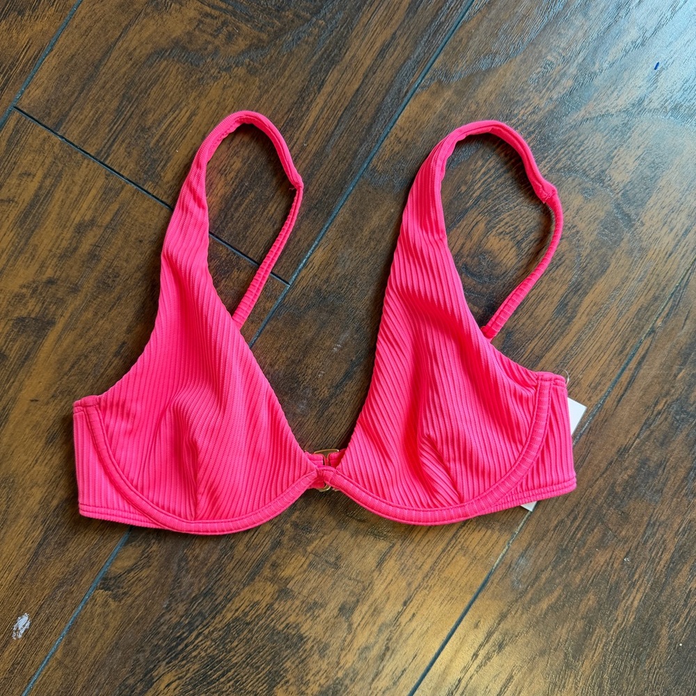 NWT Pink Ribbed Underwire Hollister Bikini